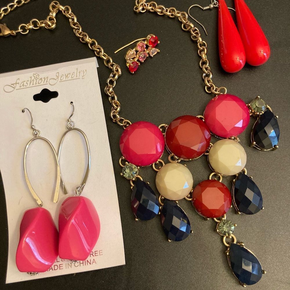 Necklace by KA/3 matching earrings (various makes)